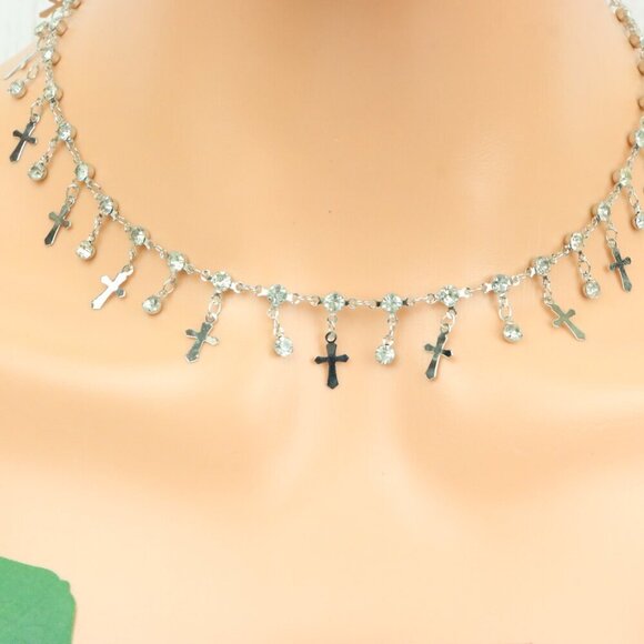 "Minimalist & Elegant Necklace Chain – Perfect for Women & Girls | UNVRC1318 - Picture 9 of 10